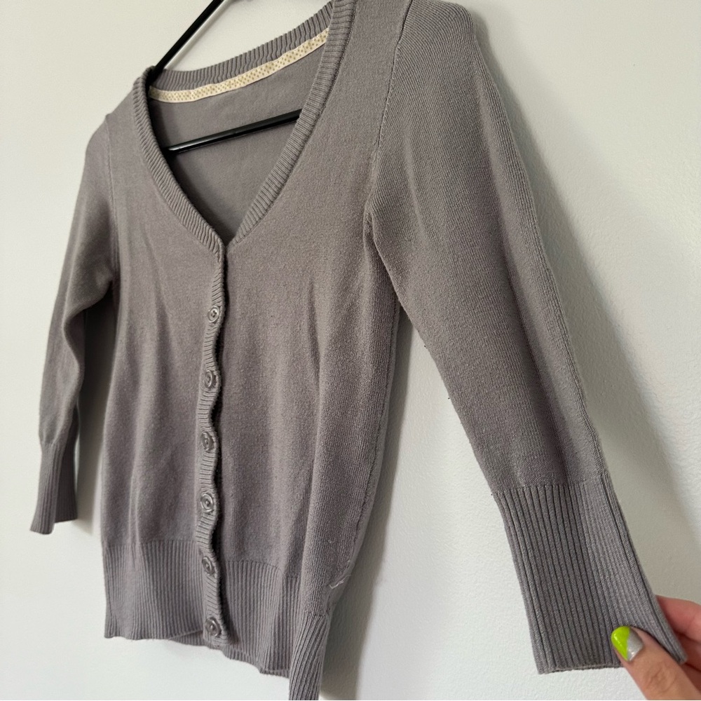 Gray Women's Sweater lightweight cardigan quarter length sleeve modcloth - Picture 3 of 3